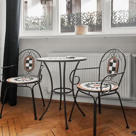 Apartment Old Town Center 23b *